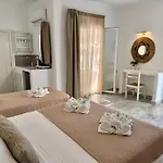 Magginas Apartment *